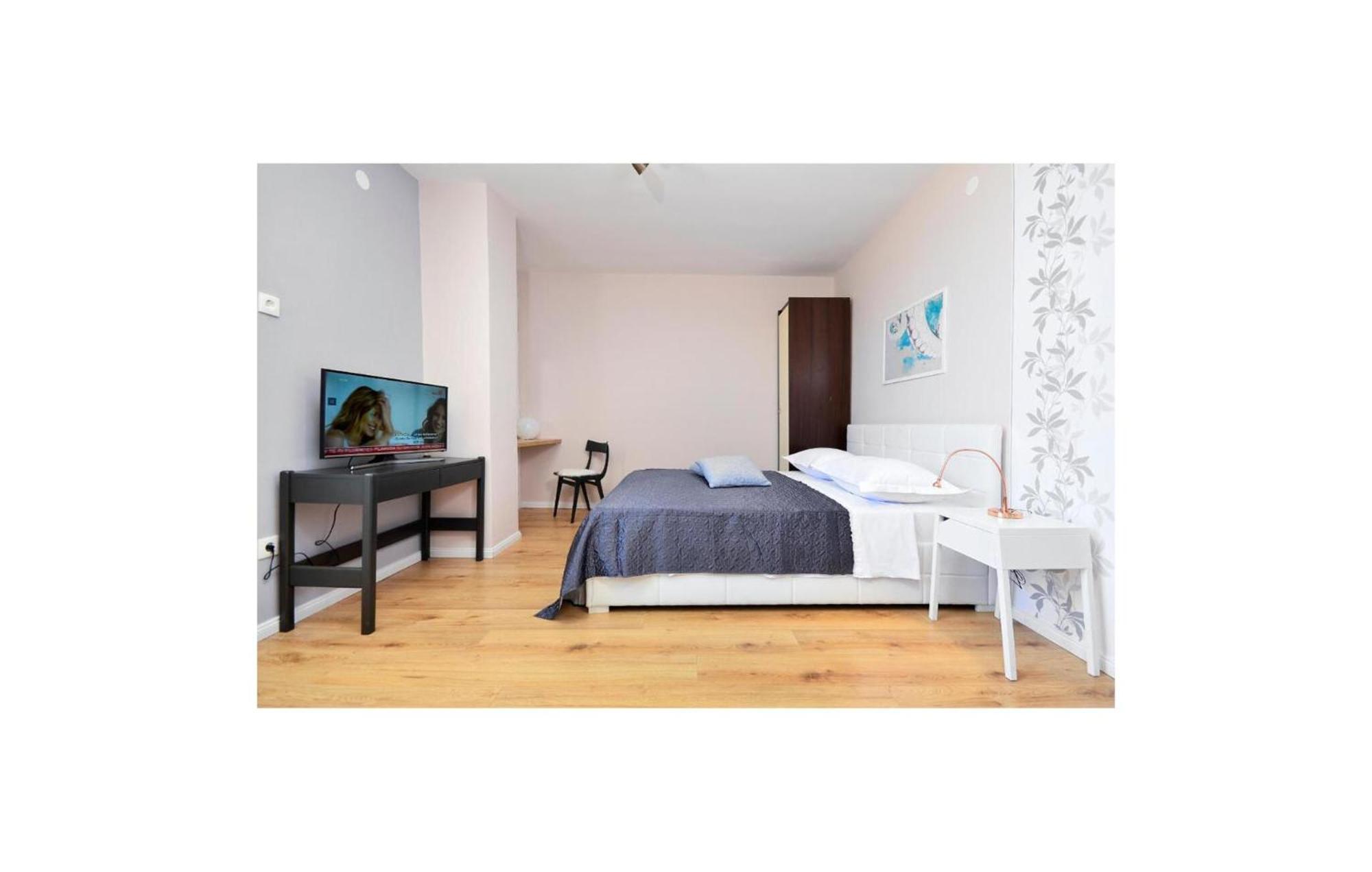Pet Friendly In With Wifi Apartment